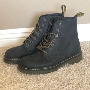 Dr Martens Luana 7 eyelet boots